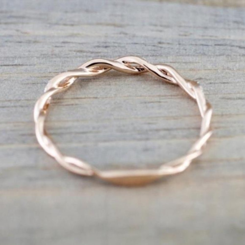 NEW 18K ROSE GOLD DIAMOND ETERNITY RING, CUTE RING, SHINY RING. - Picture 4 of 5